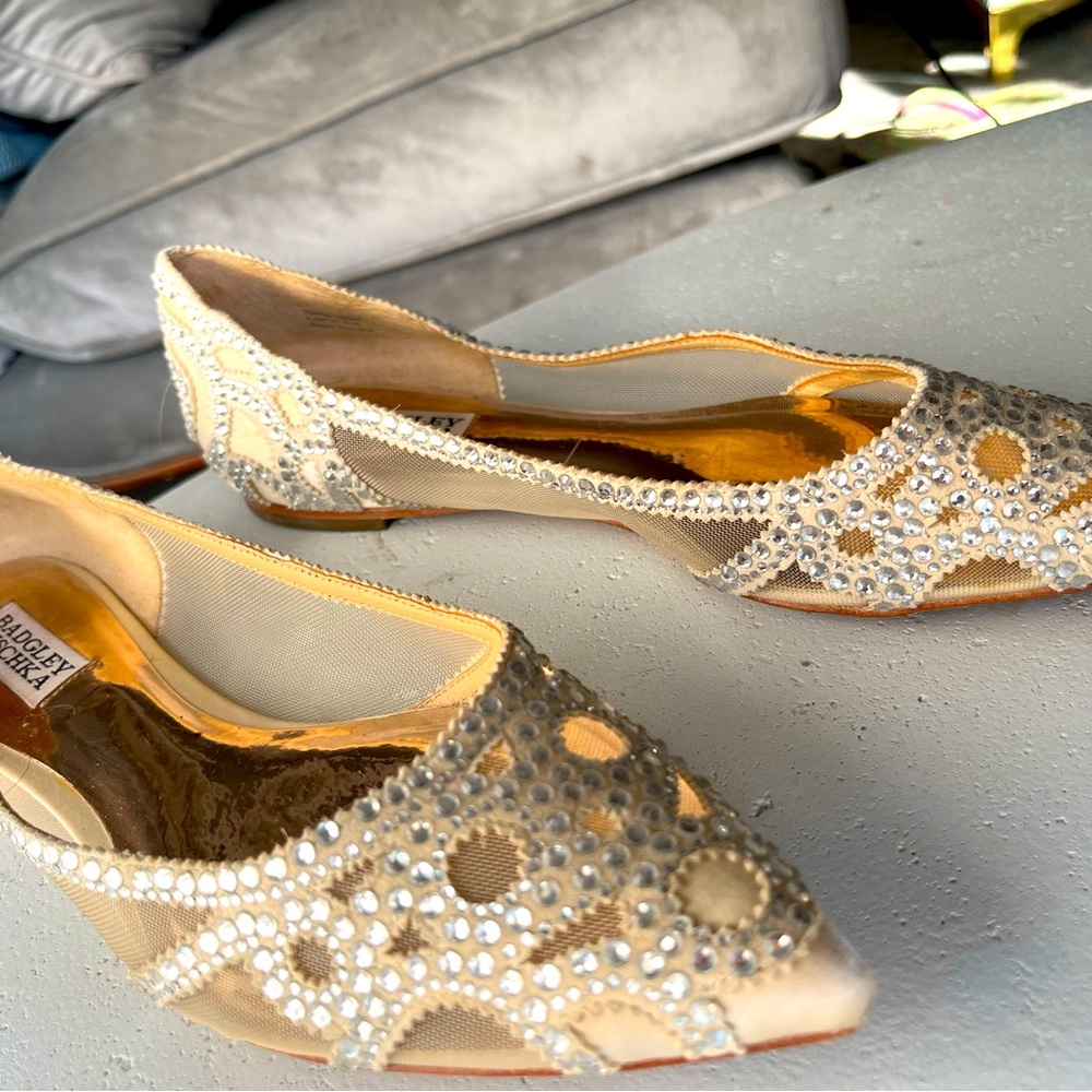 Badgley Mischka. Size 8.5 Gigi Rhinestone-Embellished Pointed-Toe Flats